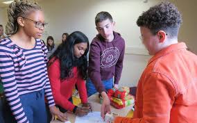 Жерар филип (gérard philipe) часть 4 часть 1, часть 2, часть 3, часть 4, часть 5. Villeparisis Les Collegiens Ont Recolte Des Dons Pour Le Secours Populaire Le Parisien