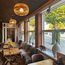 Café Royal & Pizza Restaurant