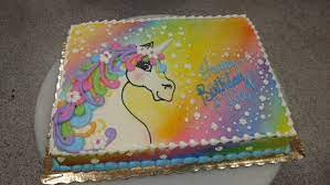 A silver horn, some cute little unicorn ears and a few wired stars finish the magical look. Half Sheet Unicorn Cake Novocom Top