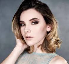 Brenda Quintanilla's Instagram, Twitter & Facebook