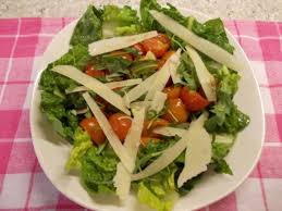 Mit welchen nachbarn verträgt sich unsere rote lieblingsfrucht und mit welchen nicht? Tomaten Sellerie Romana Salat Mit Datteln Und Mozarella Rezept Kochbar De