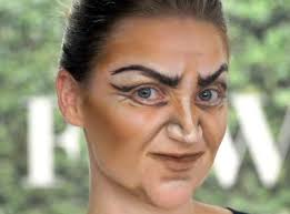 Ideen Fur Halloween Schminke Hexen Make Up Mit Grusel Effekt Gesicht Schminken Gruselig Gesicht Schminken Alter Schminken