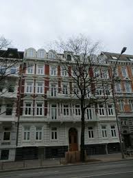 Die meisten wohnungen haben einen balkon oder eine terrasse mit gärtchen. 4 Zimmer Wohnung Zu Vermieten Stresemannstr 93 22769 Hamburg Altona Mapio Net