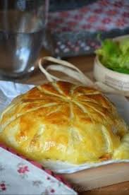 Camembert En Croute Aux Lardons Et Pommes De Terre Recettes De Cuisine Camembert En Croute Cuisine