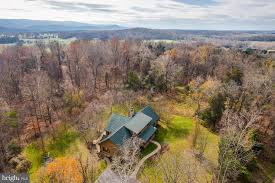 3839 Calmes Neck Lane, Boyce, VA 22620