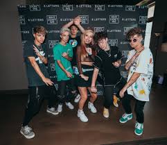 Pin By Miriam On Why Don T We Meet And Greet Poses Why Dont We Boys Why Dont We Band
