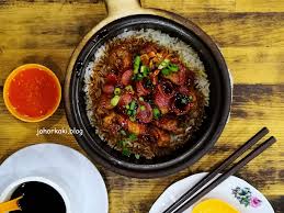 American fast food dominates in malaysia, but homegrown brands also play a large role in food services. What To Eat At Malaysia Boleh Jurong Point Claypot Chicken Rice Johor Kaki Travels For Food