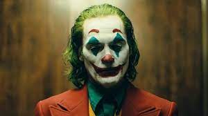 In gotham city, mentally troubled comedian arthur fleck is disregarded and mistreated by society. Joker In Den Neuesten Clips Zum Film Versteckt Sich Eine Botschaft Rebelgamer De
