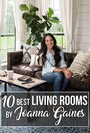 10 Best Living Rooms By Joanna Gaines From Fixer Upper Nikki S Plate Joanna Gaines Dining Room Farmhouse Living Room Furniture Joanna Gaines Living Room