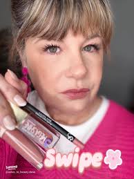 Lip Products for Mature Lips: What Are the Best Options?