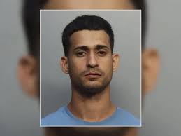 Homem que aterrorizou mulheres de Miami-Dade por meses é preso