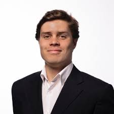 🧡💚 From intern to full-time Microsoftie 💙💛 After an incredible…