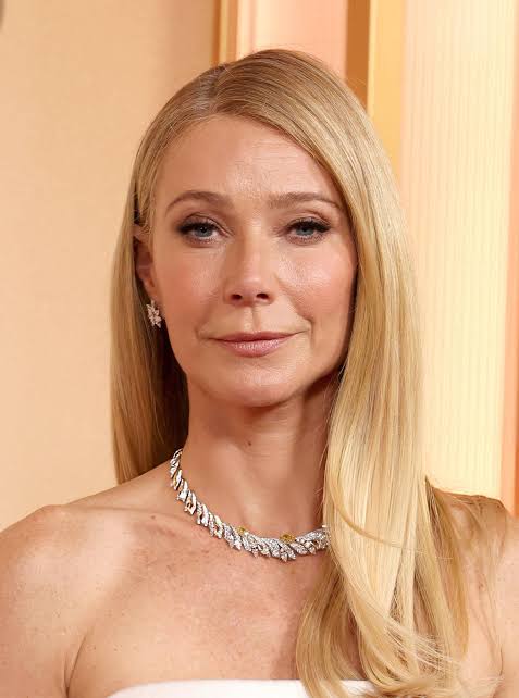 Gwyneth Paltrow at the 2026 Oscars : r/popculturechat