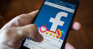 Facebook: a evolução da rede social que originou a Meta