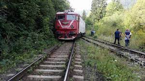 Distanta dintre brasov si sfantu gheorghe se parcurge in medie in 31 minute. Foto Trenul BraÈov Budapesta A Deraiat SambÄtÄ DimineaÈÄ La Trecerea Peste Un Macaz Aproape 100 De Pasageri Erau In Vagoane Alba24