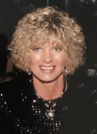 Lenore Beck's Instagram, Twitter & Facebook