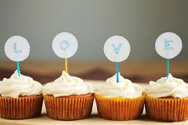How to decorate cupcakes with a ziploc bag. Cupcakes 103 14 Ways To Decorate Cupcakes Like A Pro