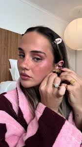 Strawberry Makeup Tutorial