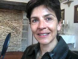 Une décision qu'a du mal à accepter son épouse, la reporter anne nivat, qui a une nouvelle fois commenté son éviction sur twitter ce mardi 1er la pilule a du mal à passer pour anne nivat. Anne Nivat Reporter De Guerre Nantes Maville Com