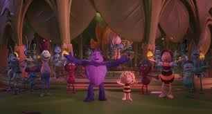 Entrusted with the care of a sacred orb, maya and willy team up with their old pals, arnie and barney, to deliver it to its new home atop the mysterious bonsai peak. Maya The Bee 3 The Golden Orb Studio 100 Film