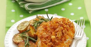 Knuspriges Cornflakes Hahnchen Mit Bratkartoffeln Rezept Rezepte Bratkartoffeln Rezeptideen