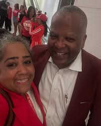 Day 2 of #DSTconvention2025 did NOT disappoint! Enjoyed spending time with  some of my favorite Sorors! Didn't completely lose my mind at the vendor  shop, and witnessed #dst take over the @marriottbonvoy