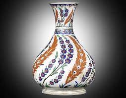 One Of The Two Rare Iznik Bottles Was Sold For Nearly 450 000 Pounds Which Is A Record Price Dha Photo Ceramic Tile Art Tile Art Turkish Ceramics