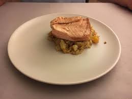 Saumon Marine Au Tamari Et Citron Vert Et Cuit 5min A La Vapeur Quinoa Aux Poivrons Echalotes Et Fenouil