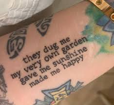 Linda demais paris jackson tattoo paris jackson princess paris. Pk On Twitter My New Baby Is Healed Radiohead