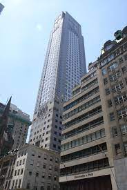 It is composed of two main portions: Structurae De 712 Fifth Avenue