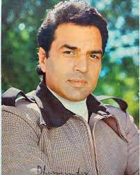 Happy 85th birthday to our top global class Act Dharmendra Deol #dharmendra  #actor #birthdayblessings