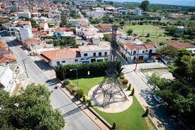 Ο πύργος του άιφελ, που θεωρείται το έμβλημα του γαλλικού πολιτισμού, το σύμβολο της γαλλικής πρωτεύουσας και το πρώτο σημείο προορισμού κάθε επισκέπτη από κάθε σημείο της γης, βρίσκεται. Ki Omws Yparxei Pyrgos Toy Aifel Kai Sthn Ellada Sthn Eisodo Xwrioy Eikones Travel Iefimerida Gr