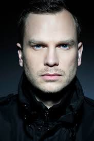 Video Interview: Benjamin Barfoot Discusses the Eerie Imagery and Frayed  Family Dynamics of Daddy'S Head