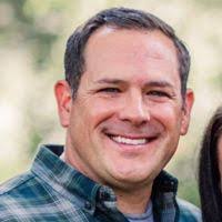 Aaron Lueth's Instagram, Twitter & Facebook