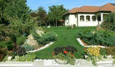 Gradinile cu teren in panta, spre exemplu, au nevoie de un plus de inspiratie. 8 Curte In Panta Aranjament Gradina Ideas GrÄƒdinÄƒ GrÄƒdinÄƒ In PantÄƒ Curte