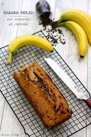Recette De Cake A La Banane Noisettes Et Pepites De Chocolat Recette Cake A La Banane Recette Cake Recette