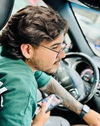 Enrique Bencosme's Instagram, Twitter & Facebook