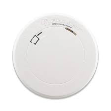 10 best smoke co2 detectors of september 2020. First Alert 10 Year Battery Operated Combination Smoke And Carbon Monoxide Detector In The Combination Smoke Carbon Monoxide Detectors Department At Lowes Com