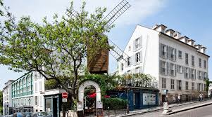 Le Moulin De La Galette Le Restaurant Historique De Montmartre A Paris Montmartre Ile De France Le Moulin