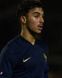 Yanis Sellami » Bilanz unter Árbitro Aaron Madore