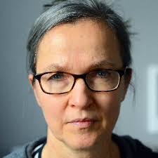 Dana Bales's Instagram, Twitter & Facebook