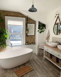 5) mixing and matching whether the window in question is small, middle or large (as compared to the wall size or the available space), choosing only a specific window treatment may sometimes have you. 14 Decors Neutres Mais Pas Ennuyants Les Idees De Ma Maison Craftsman Home Interiors Bathroom Interior Home