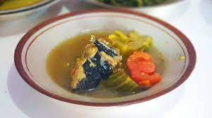 Mengasap ikan sudah lazim dilakukan oleh para juru masak tradisional di pesisir jawa untuk menghasilkan aroma sedap pada masakan. Mangut Kepala Manyung Khas Juwana Pedasnya Bikin Nagih Kumparan Com