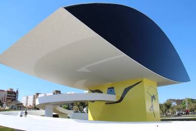 Museu Oscar Niemeyer, o 'MON', gerada com IA