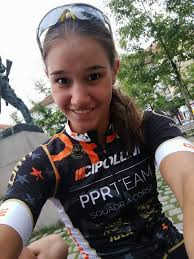 Fuchs Dóra (@fuchsdodo)