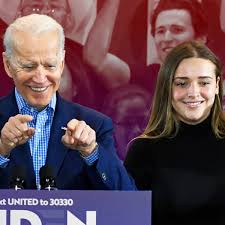 With four children (two of whom have passed away) and seven grandkids. Meet Joe Biden S Granddaughters Naomi Finnegan Maisy And Natalie Glamour