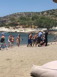 Παραλία αγία μαρίνα, χανιά, χανιά. Gynaika 74 Etwn Pnighke Sthn Agia Marina Korwpioy
