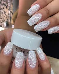 Awesome glitter nail art with shades of taupe and nude. Gorgeous Glitter Nail Ideas For The Holidays On Stylevore