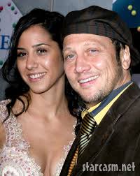 Patricia azarcoya schneider is a television producer and presenter. Rob Schneider Marries Gigilo No More Starcasm Net
