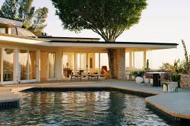Frieze Los Angeles Les Evenements A Voir Absolument Maisons Californiennes Architecture Maison
